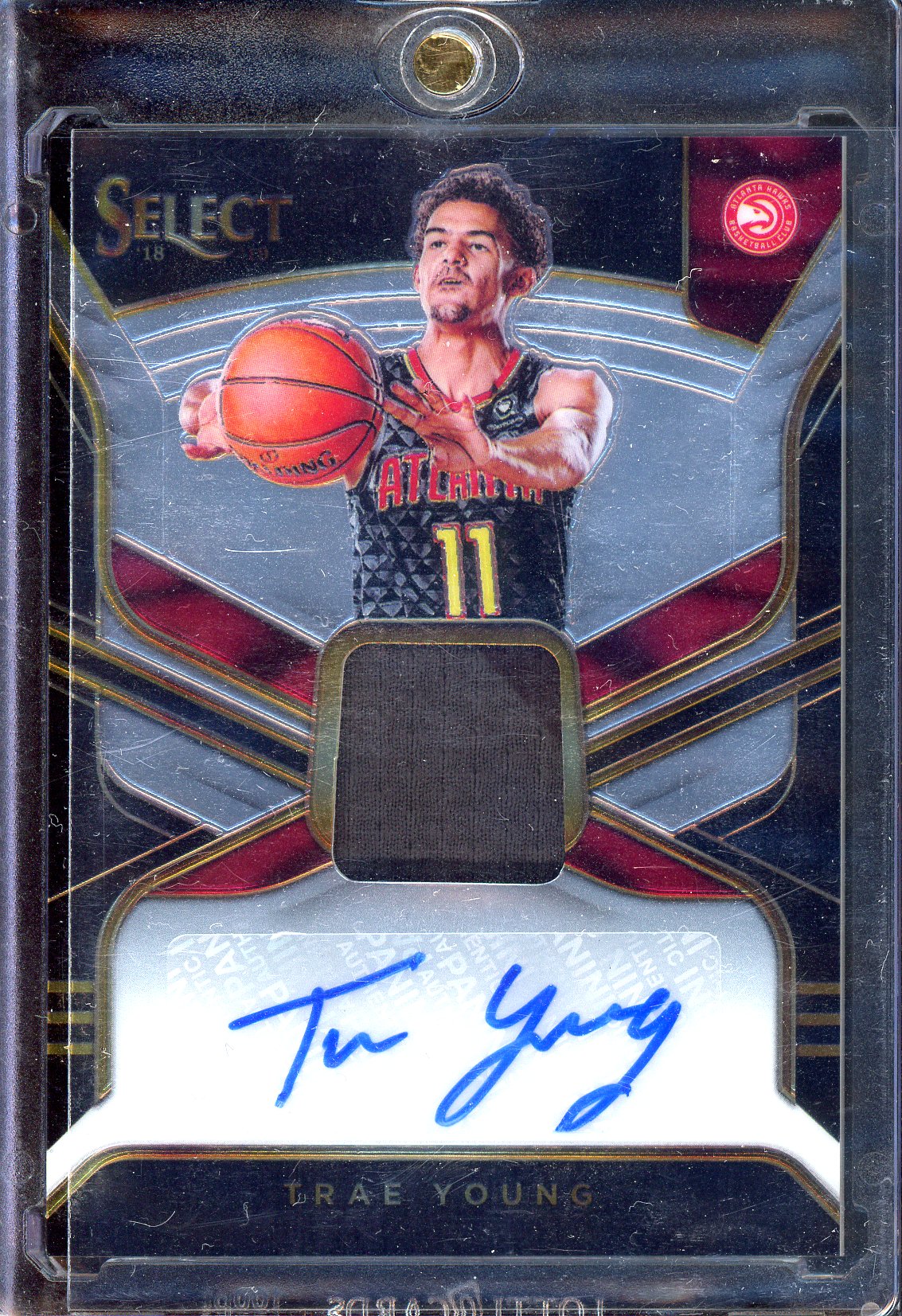 Trae Young Rookie Autograph with Jersey Piece - 2018-19 Panini Select /199