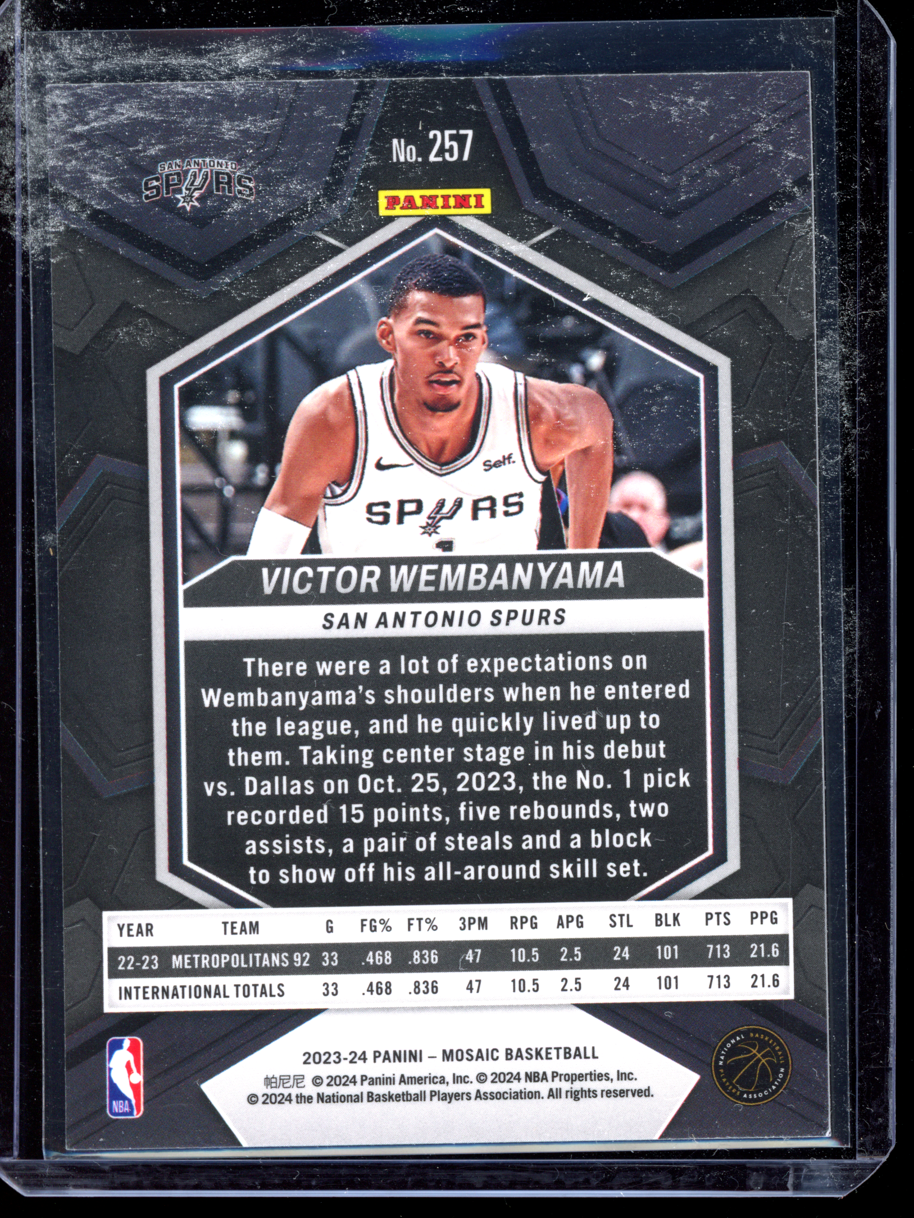 Victor Wembanyama NBA Debut Rookie Card I 2023-24 Panini Mosaic